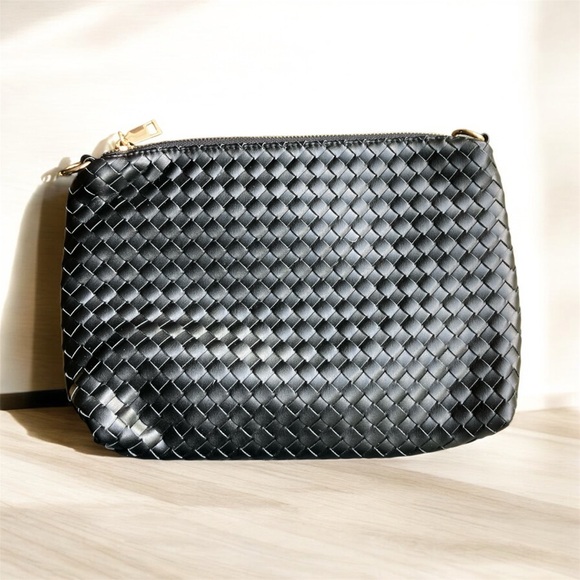 NEW Gray Haus: Soho Woven Black Bag Purse Jilly Box Summer 2025 Vegan Leather - Picture 4 of 10
